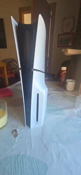 Ps5 Slim 1TB con lector - Solo consola y cables