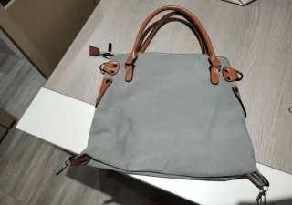 Bolso Lona gris con Detalles Marrones