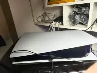 Ps5 + Mando + NVMe 2TB + 17 Juegos