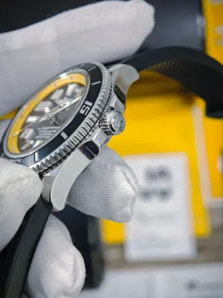 Breitling Superocean A17364