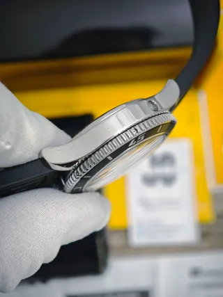 Breitling Superocean A17364