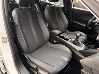 PEUGEOT 2008 Allure Pack BlueHDI 81kW (110CV)