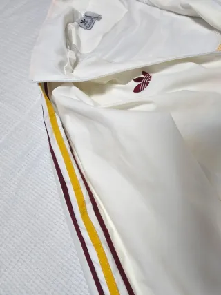 Chaqueta Adidas España Blanca y Dorada Talla L