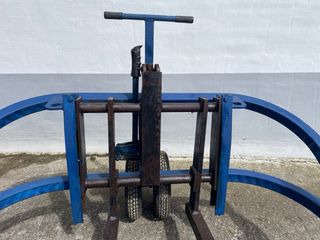 Transpaleta con neumáticos
