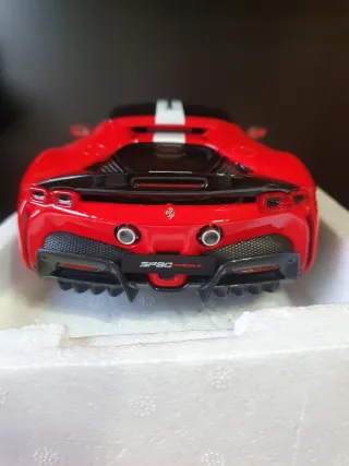 Ferrari SF90 Stradale Bburago scala da 1/18