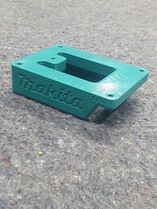 MAKITA 18V – 4 Soportes para baterías