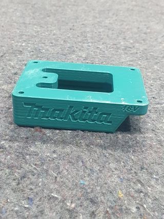 MAKITA 18V – 4 Soportes para baterías