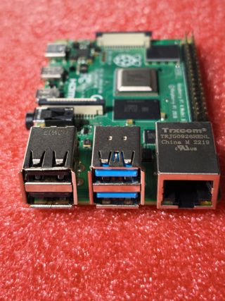 Raspberry Pi 4B 2GB