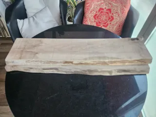 Tableros de roble con cantos vivos