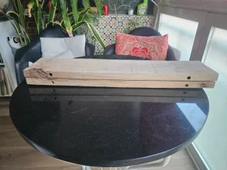 Tableros de roble con cantos vivos