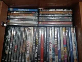 Lote de DVDs de Películas Variadas