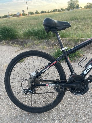 Bicicleta qüer Mujer Casi Nueva Talla m Ruedas 26