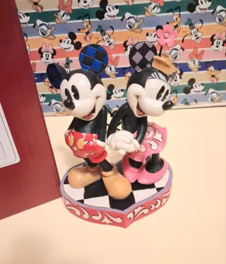 Figura Jim Shore Mickey y Minnie Corazón