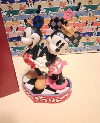 Figura Jim Shore Mickey y Minnie Corazón