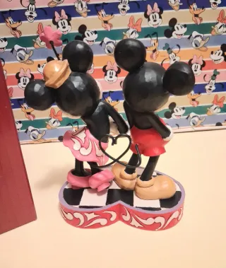 Figura Jim Shore Mickey y Minnie Corazón