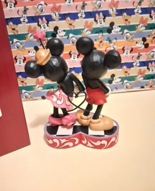 Figura Jim Shore Mickey y Minnie Corazón