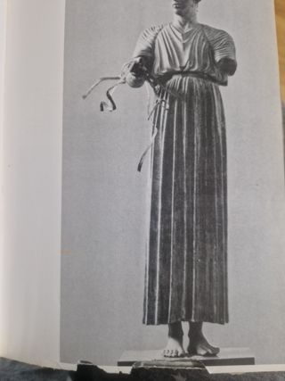 Breve historia del traje y la moda (Ensayos Art...