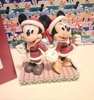 Figura Jim Shore Minnie y Mickey Mouse Navidad