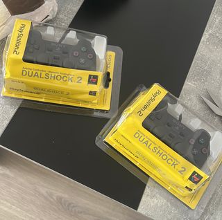 2 Mandos Sony DualShock 2 Negros