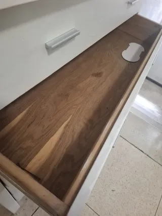 Cómoda JYSK blanca de madera