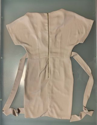 Vestito estivo Closet beige con tasche e fiocco