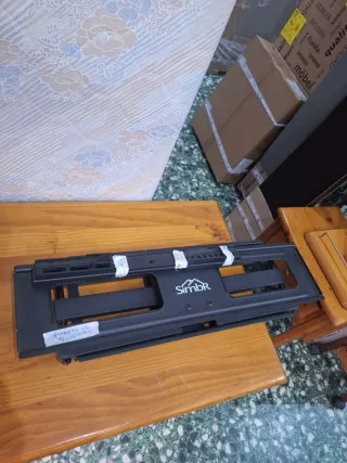 Soporte TV SIMBR diseñado de 32 a 70 pulgadas