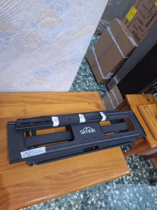Soporte TV SIMBR diseñado de 32 a 70 pulgadas