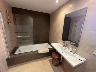 Ático en alquiler en Centro Urbano en Estepona