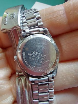 Seiko Quartz Analógico Mujer Plata