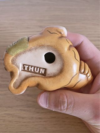 Thun tigri tigrotti abbracciati