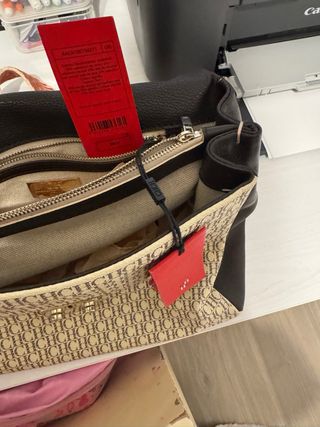 Bolso Carolina Herrera CH Logo Beige Negro