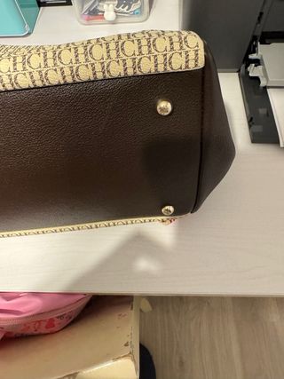 Bolso Carolina Herrera CH Logo Beige Negro