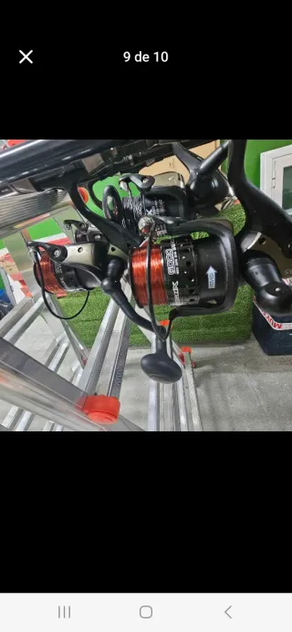 Cañas de pesca con carretes. Inclue funda