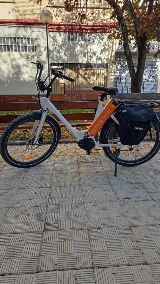 Bici eléctrica seminueva 80km autonomía