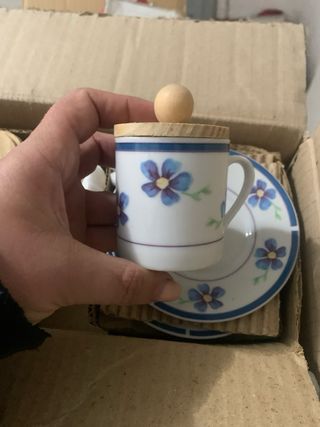 Set 6 Tazzine Vintage con Piattino e Copritazza