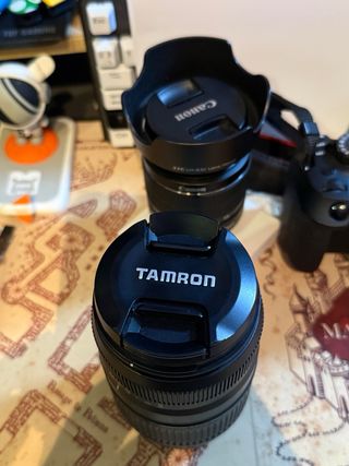 Canon 2000D + 2 objetivos