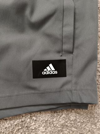 Pantalón corto gris azulado Adidas