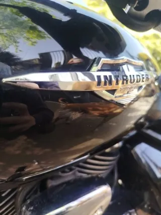 Suzuki Intruder M800 VZ800 Negra