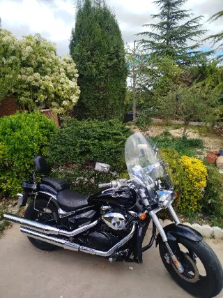 Suzuki Intruder M800 VZ800 Negra