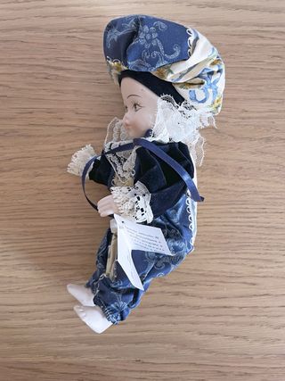 Bambola in porcellana De Angelis Napoli