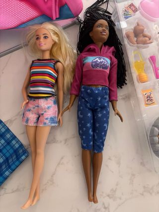 Tienda de campaña Barbie con accesorios