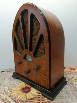 Radio Catedral Vintage Madera Art Decó Funcionando