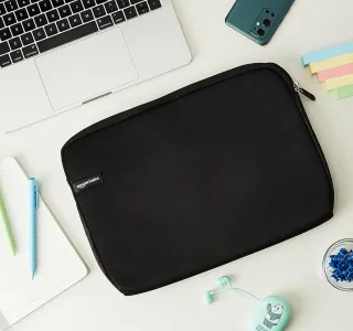 Amazon Basics Funda para portátiles de hasta 14-Pulgadas, Color Negro