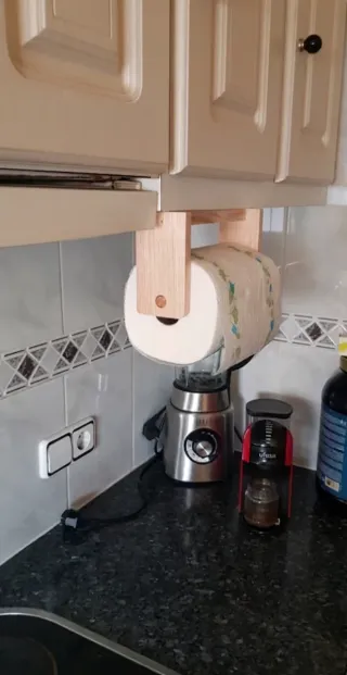 Soporte madera rollo papel cocina