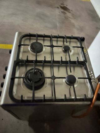 Cocina de gas Infiniton 4 fuegos + horno eléctrico