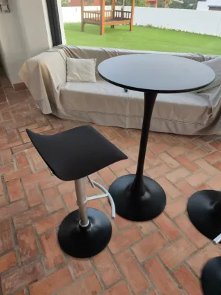 2 Mesas Altas y 2 Taburetes para Eventos y bares