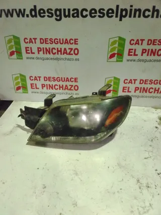 Faro derecho Mitsubishi Outlander 2011