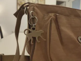 Bolso y monedero Kipling Camel