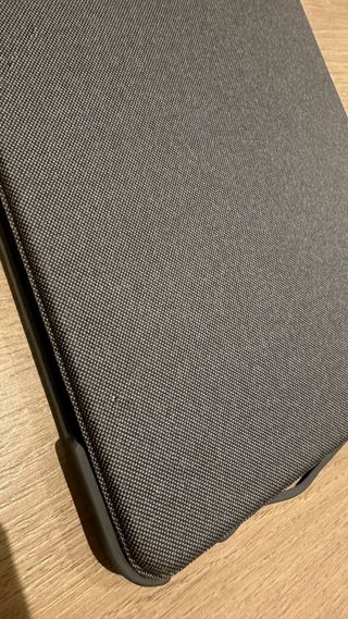 Funda con teclado Logitech para iPad Air 5