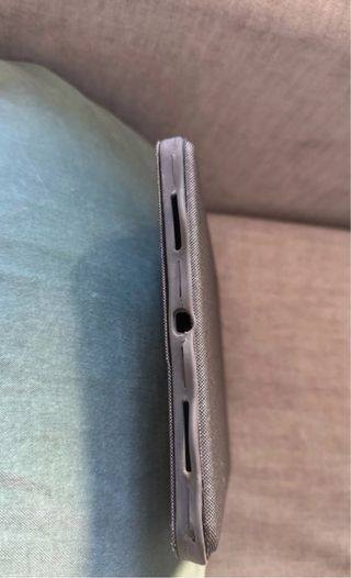 Funda con teclado Logitech para iPad Air 5